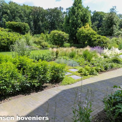 Landelijke natuurlijke groene tuin